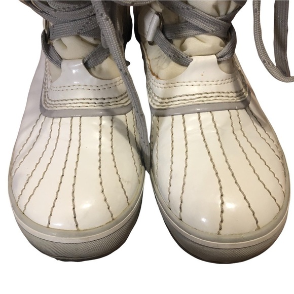 Sorel Torino White Gray Fur quilted Winter Boots size 6 waterproof - Picture 2 of 12